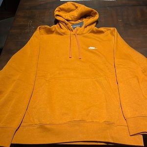 NIKE NSW CLUB HOODIE